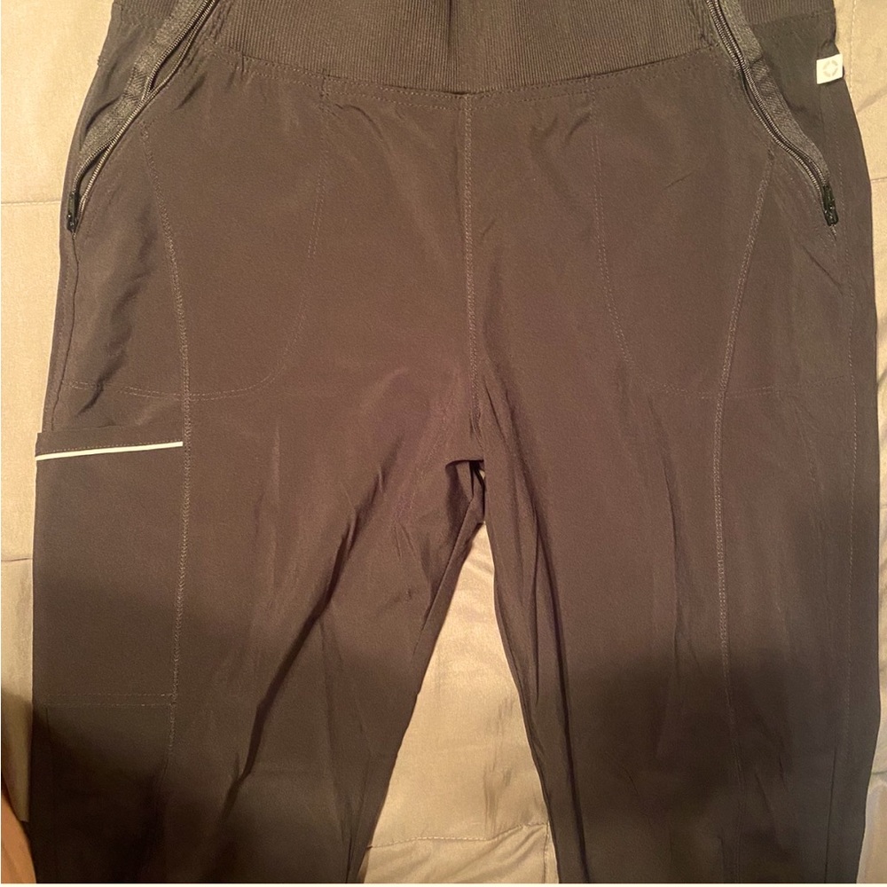 infinity scrub bottoms